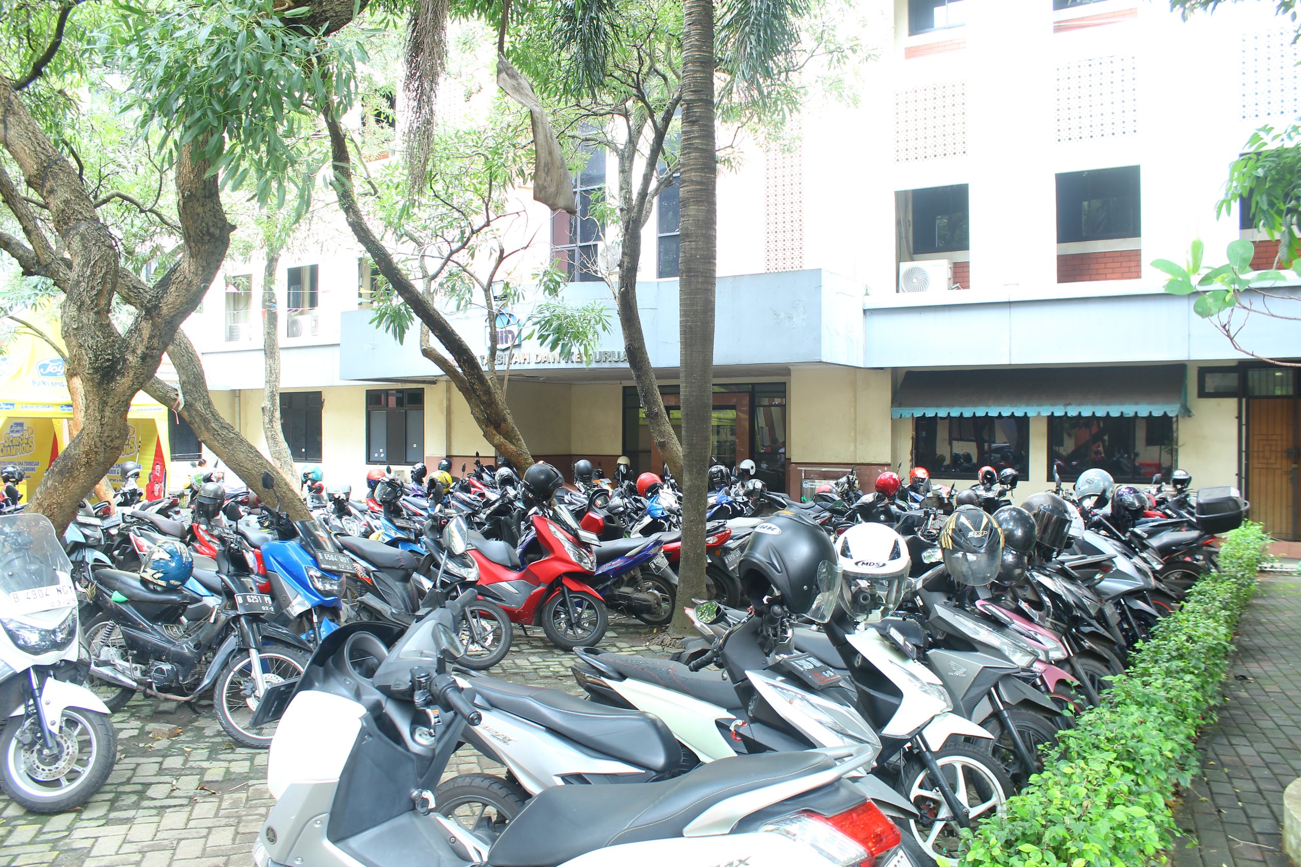 Parkir Motor