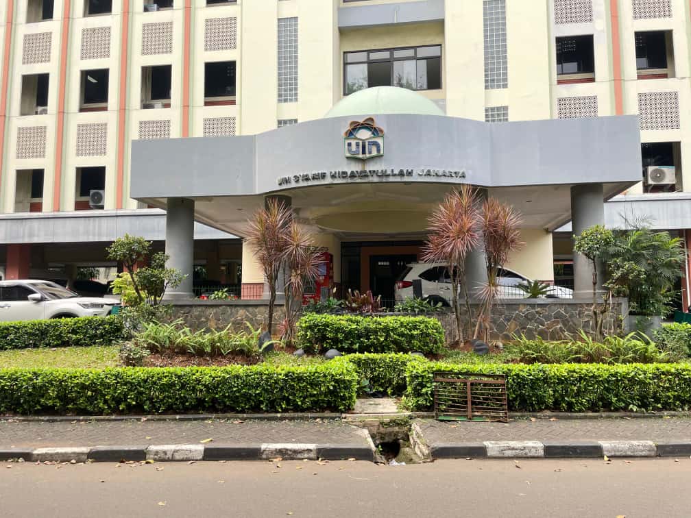 Gedung utama Fakultas Tarbiyah