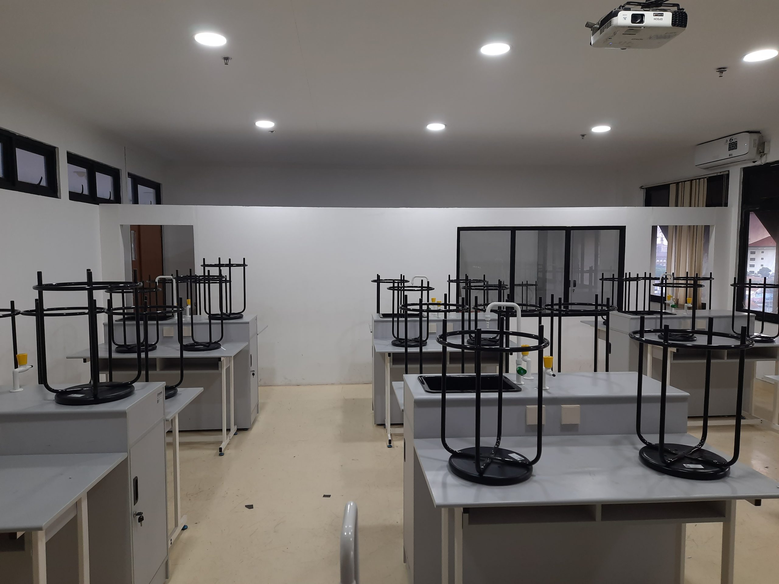 Laboratorium Mikrobiologi